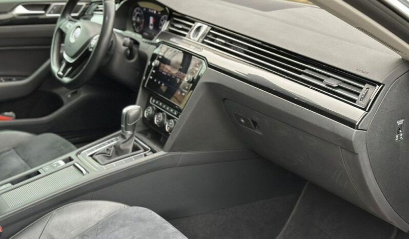 VOLKSWAGEN Arteon  | FWD (przód) | Automatyczna | 150 KM | Czarny full