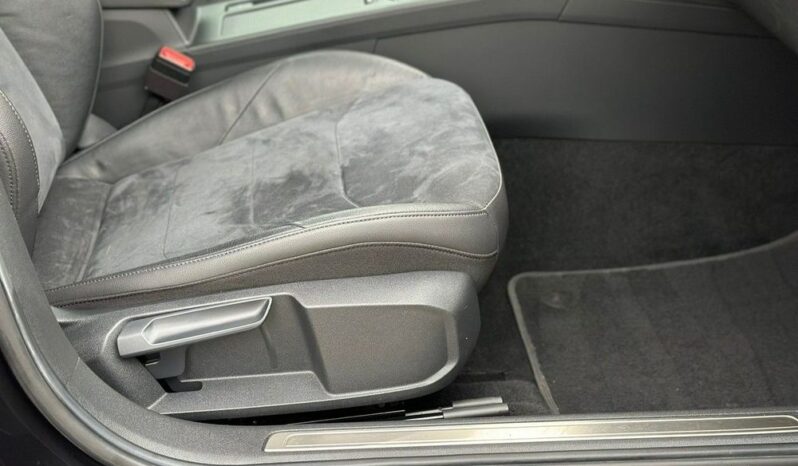 VOLKSWAGEN Arteon  | FWD (przód) | Automatyczna | 150 KM | Czarny full