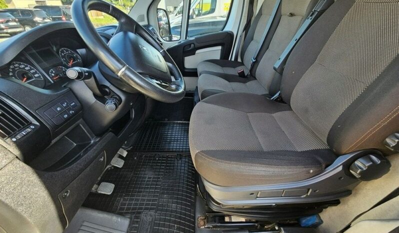 PEUGEOT Boxer  | FWD (przód) | Manualna | 163 KM | Biały full