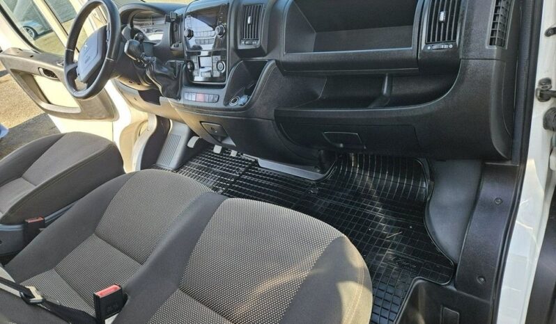 PEUGEOT Boxer  | FWD (przód) | Manualna | 163 KM | Biały full