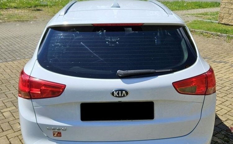 KIA Ceed  | FWD (przód) | Manualna | 136 KM | Biały full