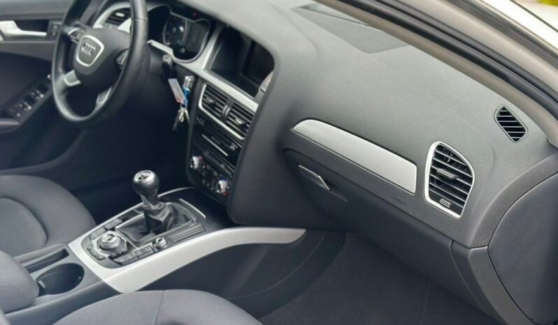 AUDI A4  | FWD (przód) | Manualna | 170 KM | Biały full
