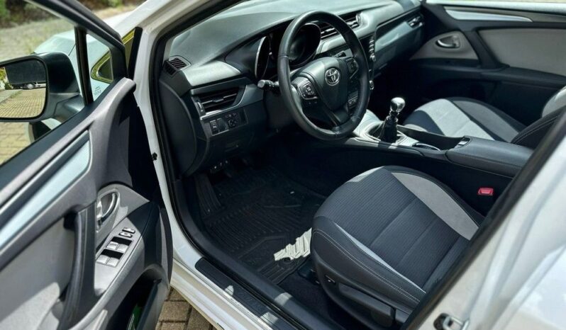 TOYOTA Avensis  | FWD (przód) | Manualna | 147 KM | Biały full