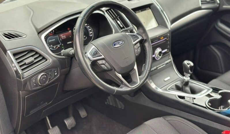 FORD EDGE  | 4×4 (doł. automatycznie) | Manualna | 190 KM | Srebrny full