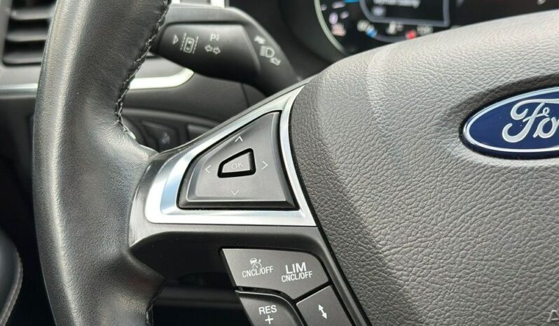 FORD EDGE  | 4×4 (doł. automatycznie) | Manualna | 190 KM | Srebrny full