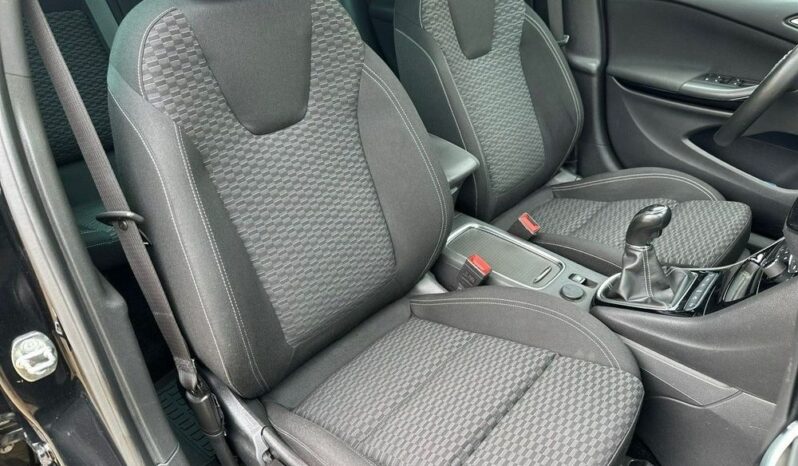 OPEL Astra | FWD (przód) | Manualna | 200 KM | Czarny full