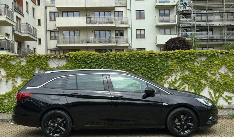 OPEL Astra | FWD (przód) | Manualna | 200 KM | Czarny full