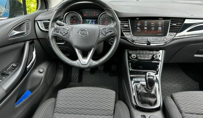 OPEL Astra | FWD (przód) | Manualna | 200 KM | Czarny full