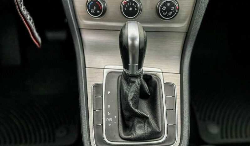 VOLKSWAGEN Golf  | FWD (przód) | Automatyczna | 180 KM | Biały full