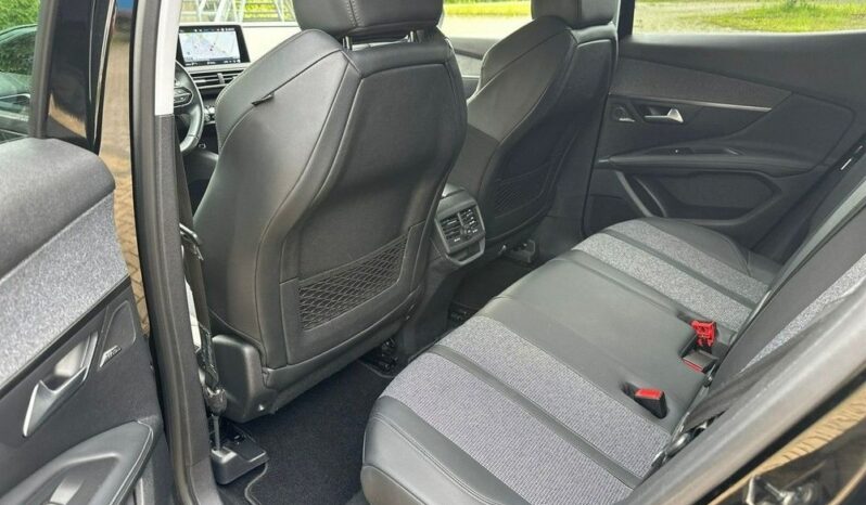PEUGEOT 3008  | FWD (przód) | Automatyczna | 181 KM | Czarny full