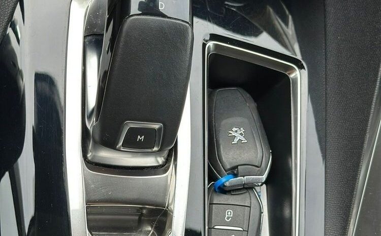 PEUGEOT 3008  | FWD (przód) | Automatyczna | 181 KM | Czarny full