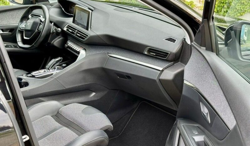 PEUGEOT 3008  | FWD (przód) | Automatyczna | 181 KM | Czarny full