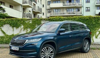 SKODA Kodiaq  | 4×4 (doł. automatycznie) | Automatyczna | 190 KM | Niebieski full