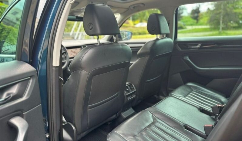 SKODA Kodiaq  | 4×4 (doł. automatycznie) | Automatyczna | 190 KM | Niebieski full