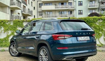 SKODA Kodiaq  | 4×4 (doł. automatycznie) | Automatyczna | 190 KM | Niebieski full