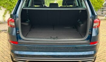 SKODA Kodiaq  | 4×4 (doł. automatycznie) | Automatyczna | 190 KM | Niebieski full