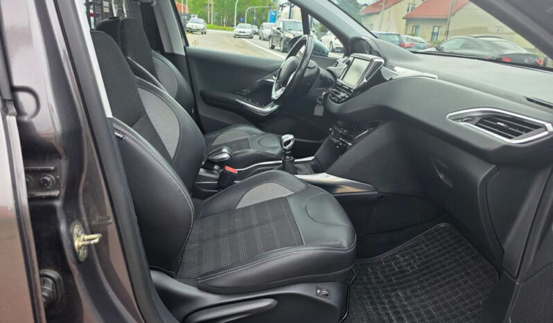 PEUGEOT 2008  | FWD (przód) | Manualna | 115 KM | Szary full