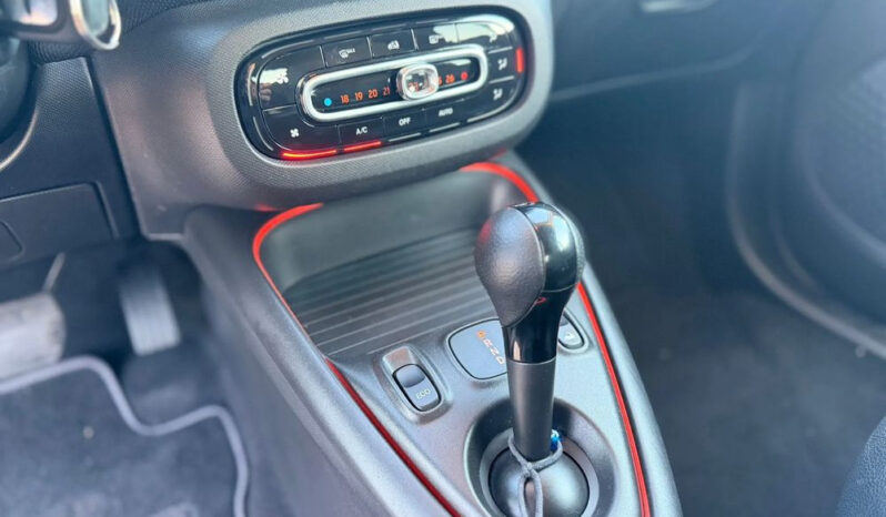 Smart Fortwo | RWD (tył) | Automatyczna | 82 KM | Szary full