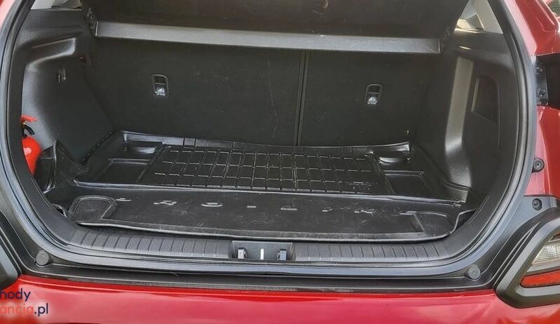 HYUNDAI Kona  | FWD (przód) | Manualna | 120 KM | Bordowy full