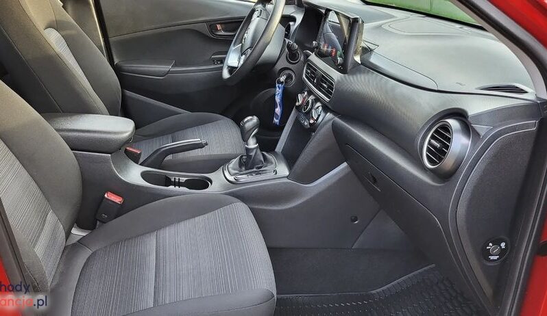 HYUNDAI Kona  | FWD (przód) | Manualna | 120 KM | Bordowy full