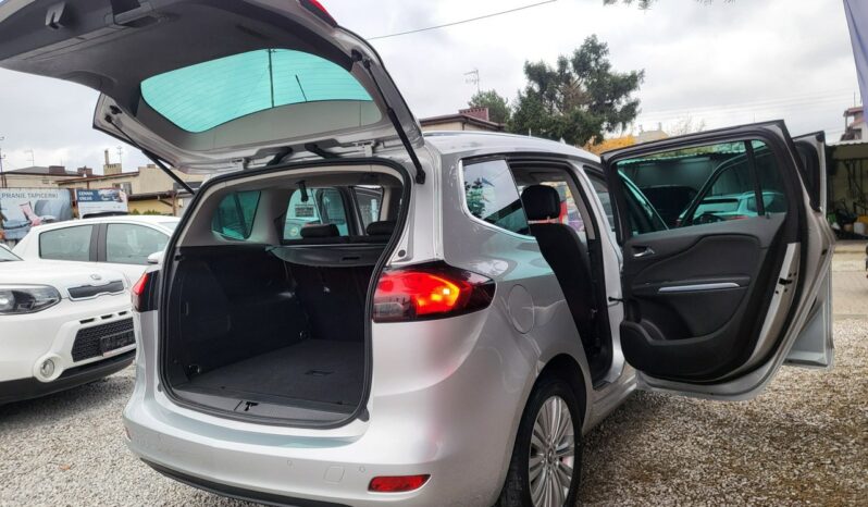 OPEL Zafira  | przedni | Manualna | 140 KM | Srebrny full