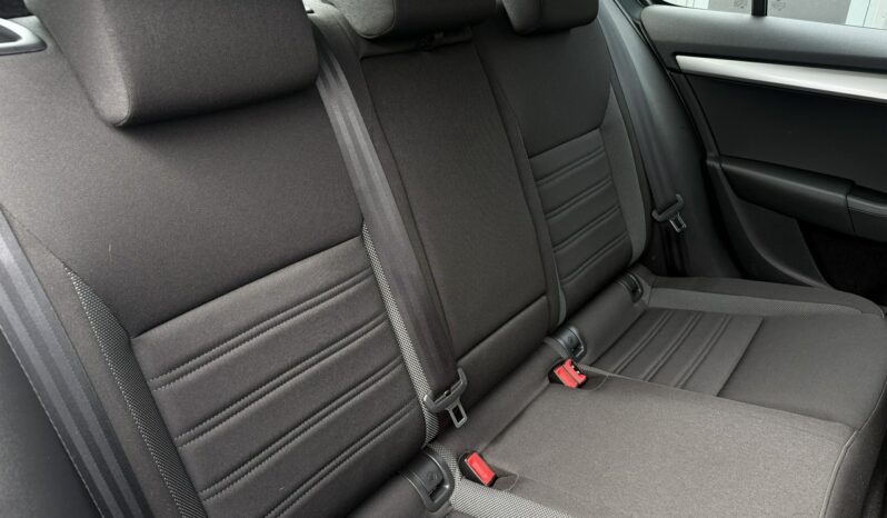 SKODA Octavia  | przedni | Manualna | 115 KM | Szary full