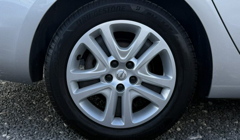 OPEL Astra | przedni | Manualna | 130 KM | Srebrny full