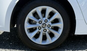TOYOTA Corolla  | przedni | Automatyczna | 125 KM | bialy full