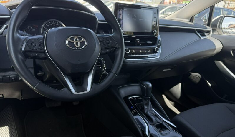 TOYOTA Corolla  | przedni | Automatyczna | 125 KM | bialy full