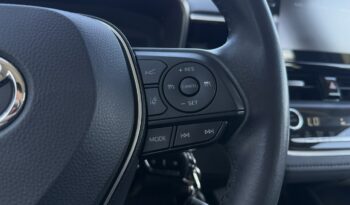 TOYOTA Corolla  | przedni | Automatyczna | 125 KM | bialy full