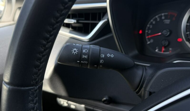 TOYOTA Corolla  | przedni | Automatyczna | 125 KM | bialy full
