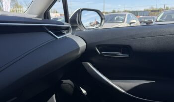 TOYOTA Corolla  | przedni | Automatyczna | 125 KM | bialy full