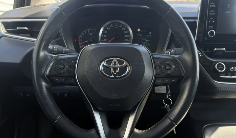 TOYOTA Corolla  | przedni | Automatyczna | 125 KM | bialy full