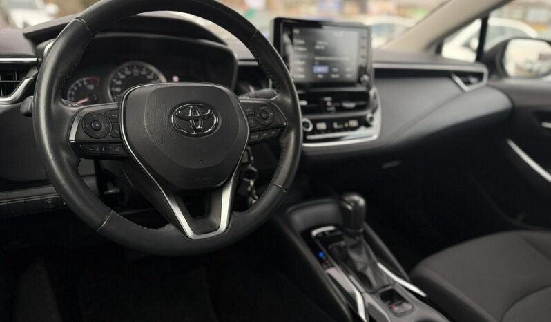 TOYOTA Corolla  | przedni | Automatyczna | 125 KM | bialy full