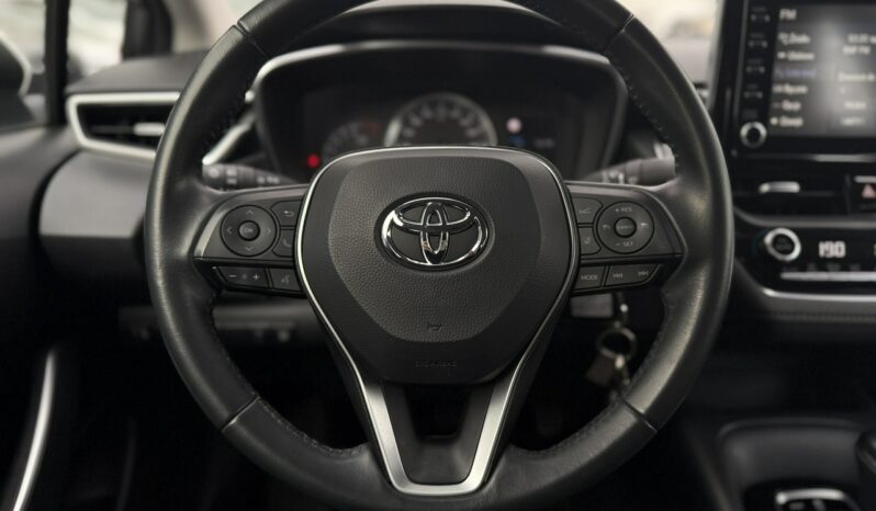 TOYOTA Corolla  | przedni | Automatyczna | 125 KM | bialy full