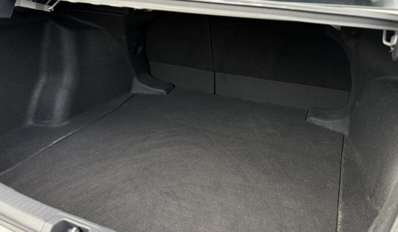 TOYOTA Corolla  | przedni | Automatyczna | 125 KM | bialy full
