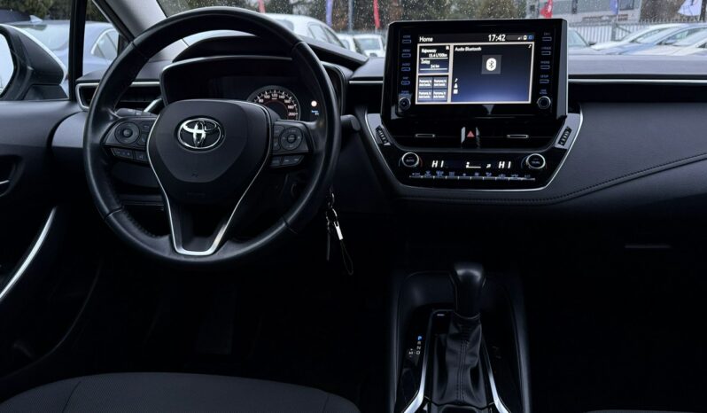 TOYOTA Corolla  | przedni | Automatyczna | 125 KM | bialy full