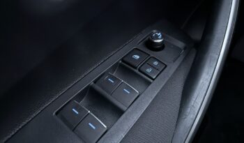 TOYOTA Corolla  | przedni | Automatyczna | 125 KM | bialy full