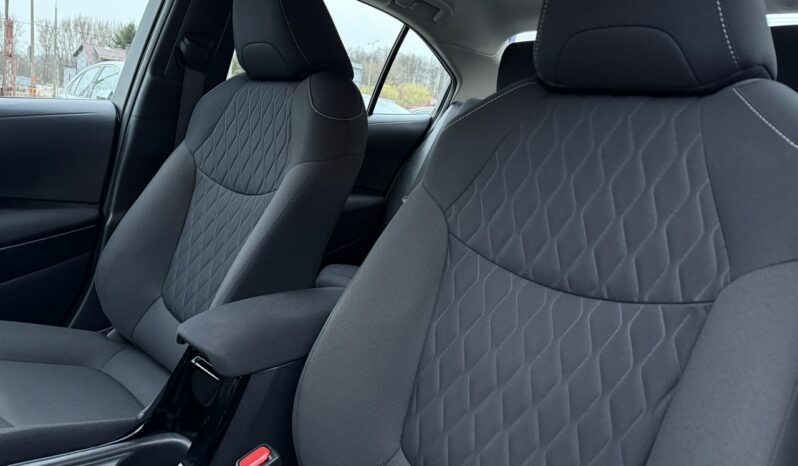 TOYOTA Corolla  | przedni | Automatyczna | 125 KM | bialy full