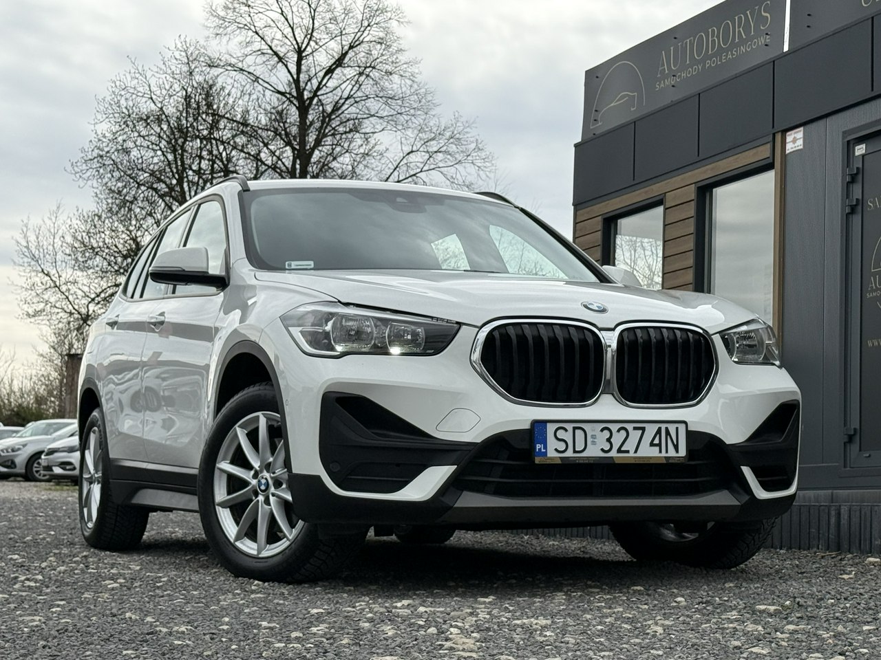 Bmw X1  | Fwd (Przód) | Automatyczna | 140 Km | Bialy