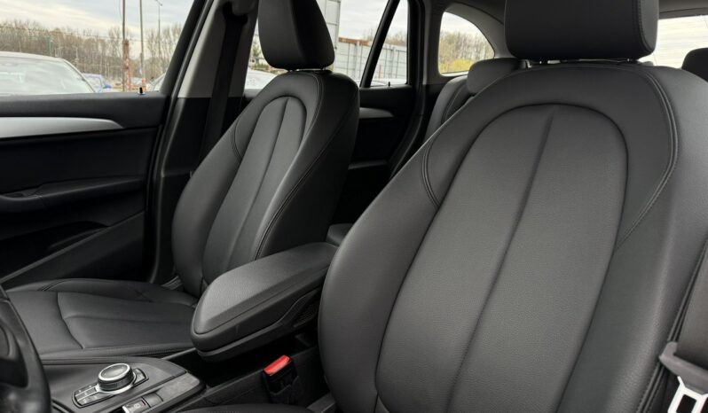 BMW X1  | przedni | Automatyczna | 140 KM | bialy full