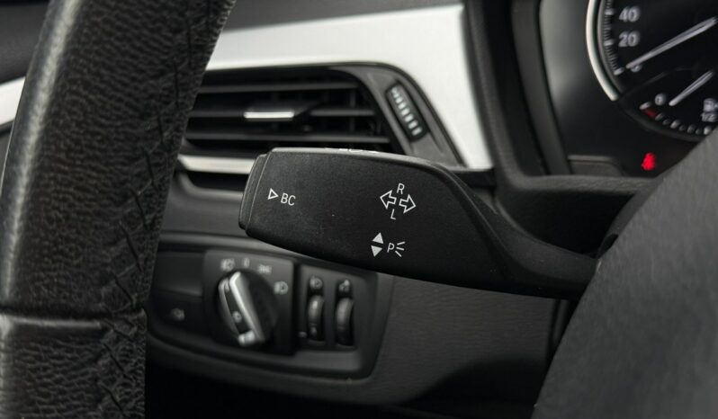 BMW X1  | przedni | Automatyczna | 140 KM | bialy full