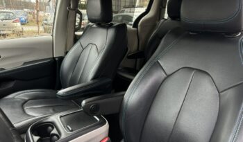 CHRYSLER Pacifica | przedni | Automatyczna | 291 KM | grafitowy full
