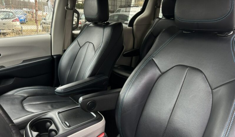 CHRYSLER Pacifica | przedni | Automatyczna | 291 KM | grafitowy full