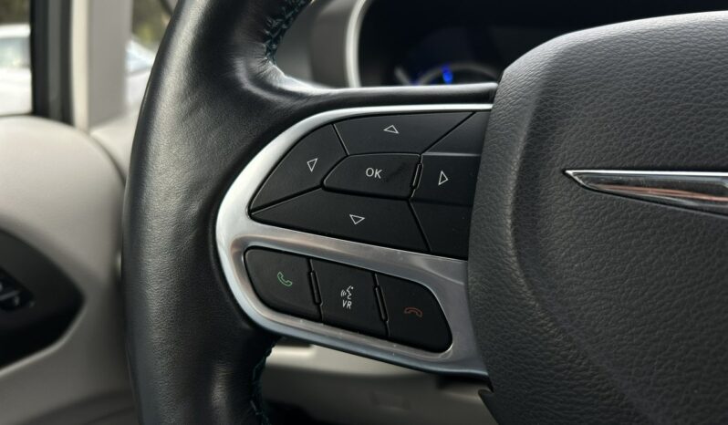 CHRYSLER Pacifica | przedni | Automatyczna | 291 KM | grafitowy full