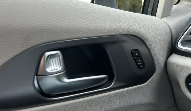 CHRYSLER Pacifica | przedni | Automatyczna | 291 KM | grafitowy full