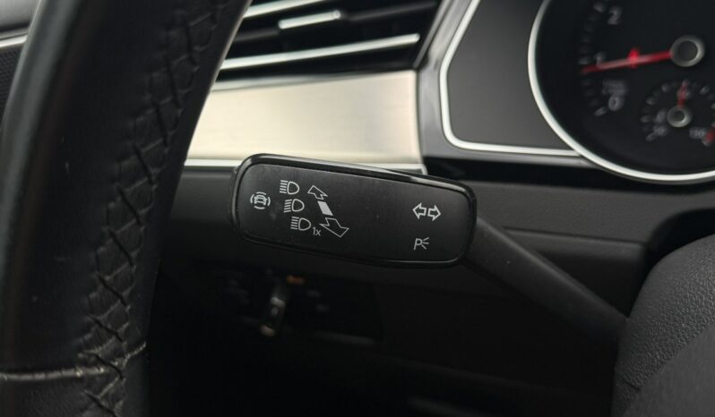 VOLKSWAGEN Passat  | przedni | Automatyczna | 190 KM | Szary full