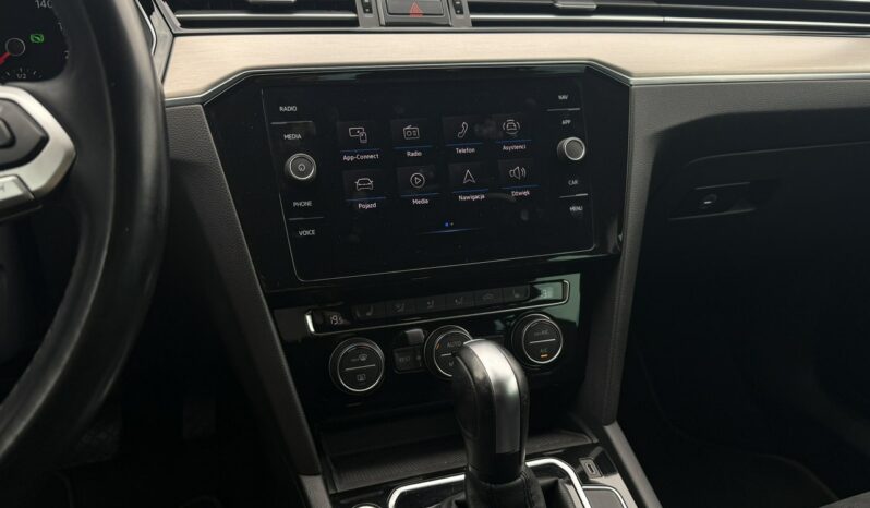 VOLKSWAGEN Passat  | przedni | Automatyczna | 190 KM | Szary full