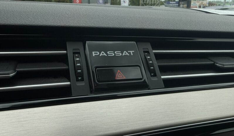 VOLKSWAGEN Passat  | przedni | Automatyczna | 190 KM | Szary full