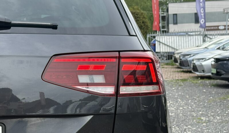 VOLKSWAGEN Passat  | przedni | Automatyczna | 190 KM | Szary full